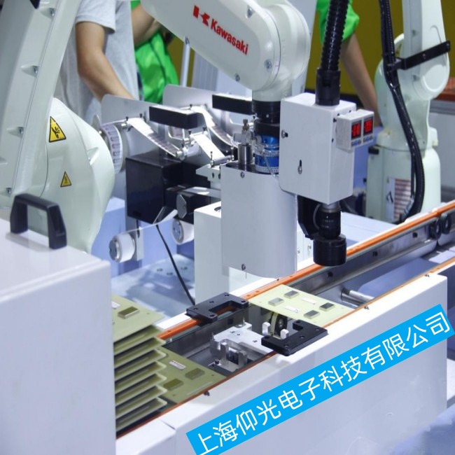 ���ڴ���C(j��)����RS005N�C(j��)е�ֹ����r(sh��)���F(xi��n)��������ϾS�ޱ��B(y��ng)�{(di��o)ԇ